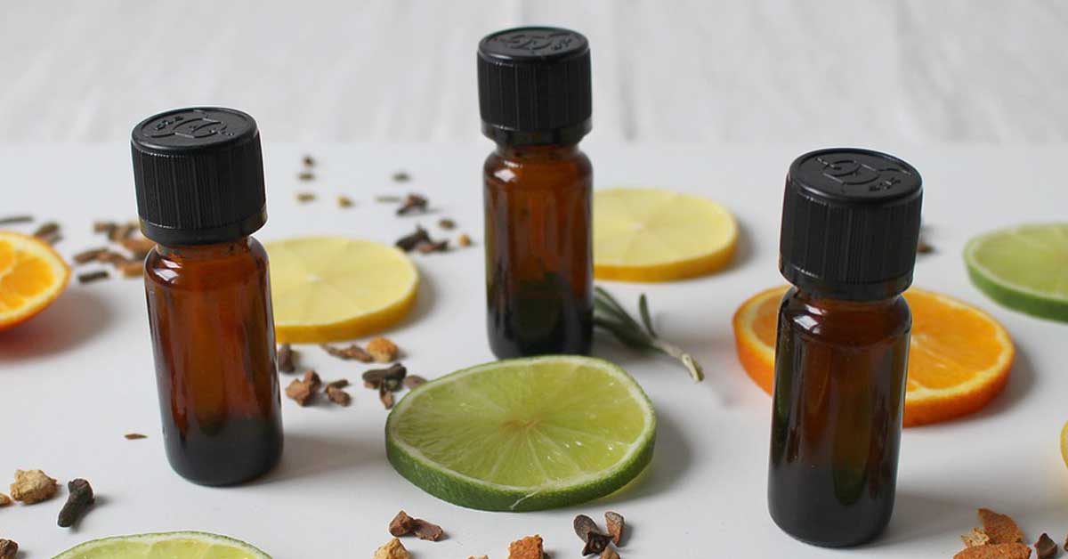  Ulje čajevca za gljivice na noktima stvarno deluje!