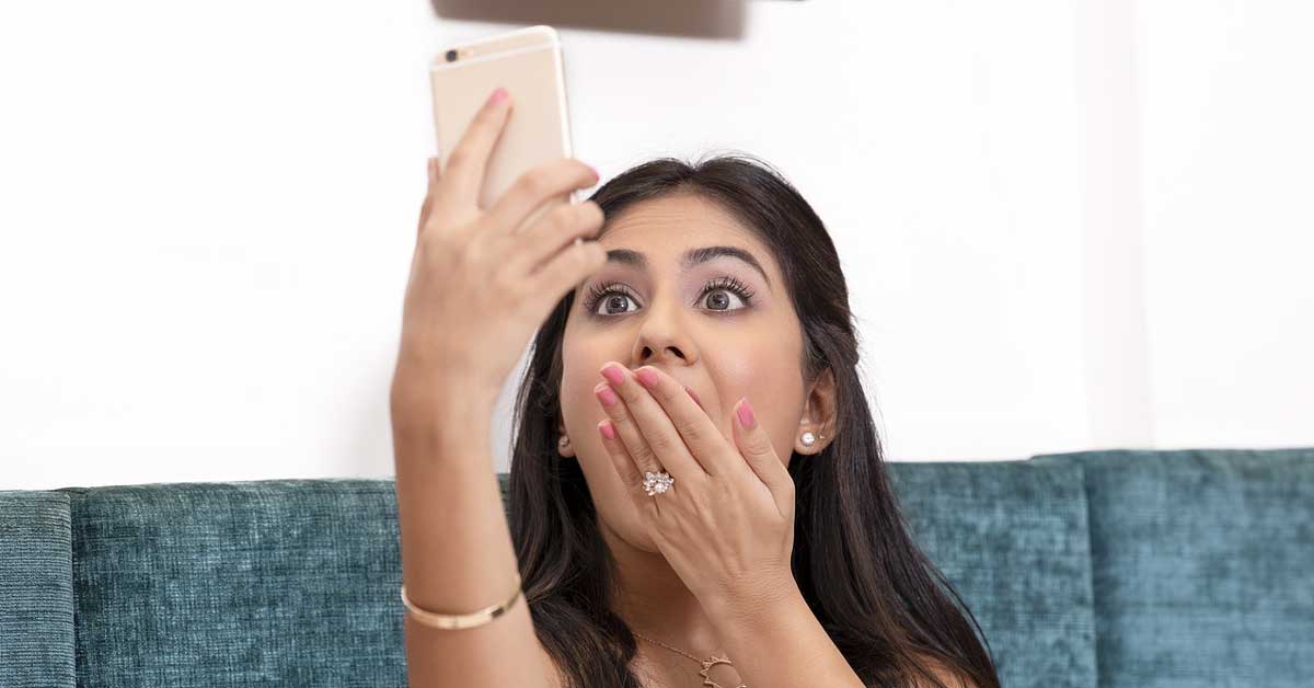 povećanje usana lepkom