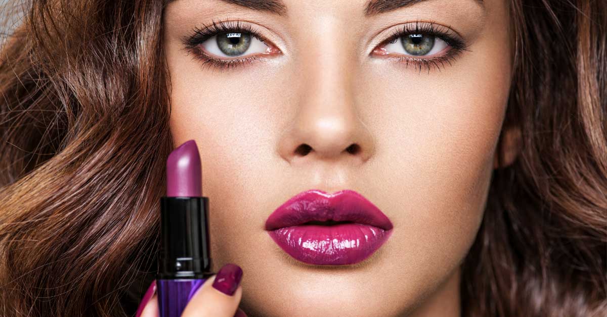  Kako našminkati usne da izgledaju veće